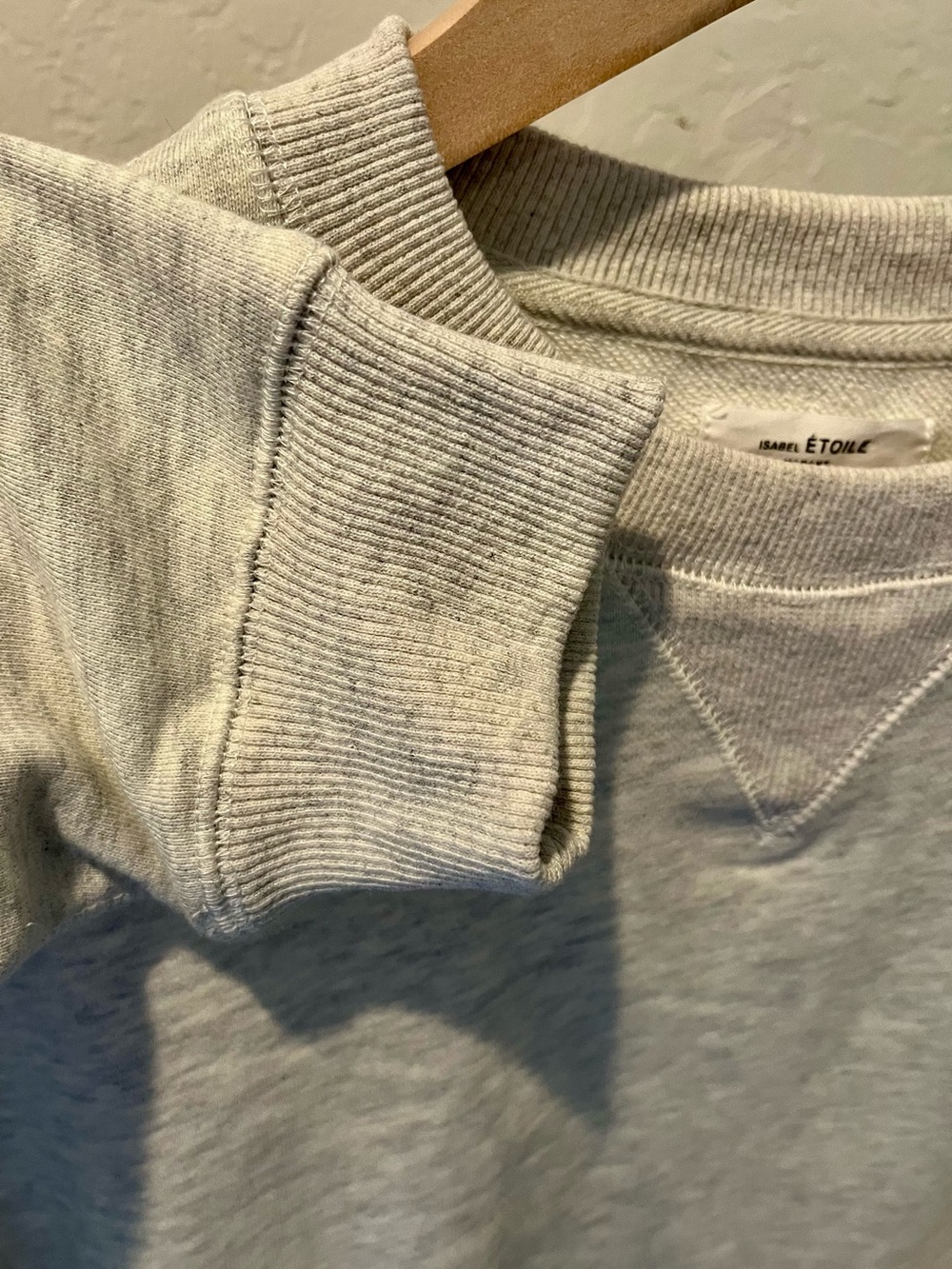 Isabel Marant Etoile Light Gray Cropped Sweatshirt with Black Logo - Picture 7 of 11